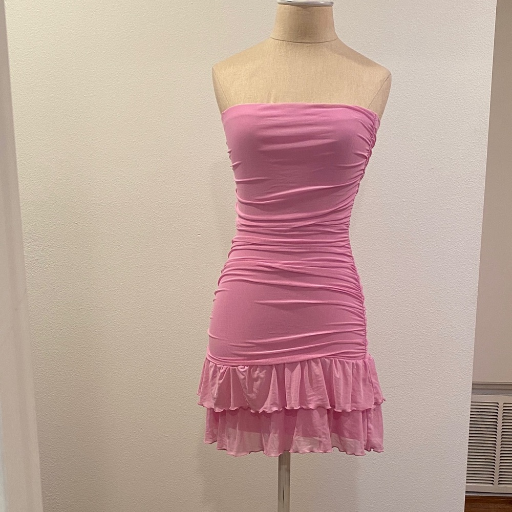 Forever 21 Y2K Pink Strapless Ruched Dress